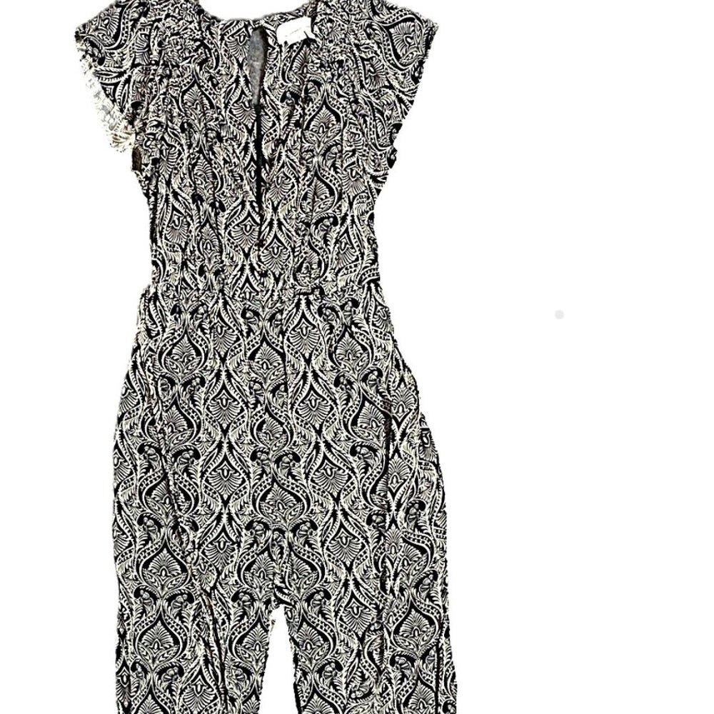 Anthro Black/Cream Cropped Jogger Jumpsuit - 6